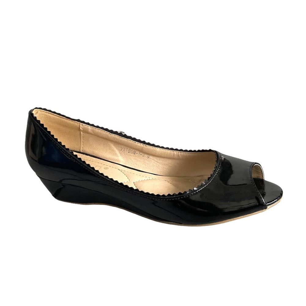Vangelo Donna Black Patent Leather Slip On Wedge Peep Toe Shoes Scalloped Size 9